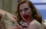 Queen-vampire-feeds-01