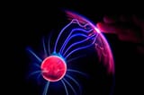 finger-touching-plasma-lamp