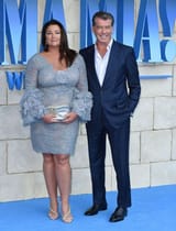 marriage-anniversary-hollywood-couple-pierce-brosnan-keely-shaye-smith-5b6165a577b4d__700