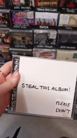 1737071441903154