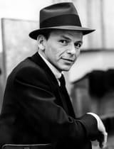 Frank_Sinatra_(1957_studio_portrait_close-up)