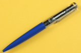 product_UT_space-junk_floating_pen_photo2