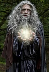 wizard-casting-light-spell
