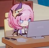 Elysia on her PC