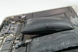 lithium-ion-battery-which-has-expanded[1]