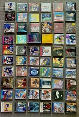 SEGASoundTeam - 1937005192265846919 - 本日はソニックのお誕生日！🦔🎊弊部では歴代のソニックCDを並べてお祝い🥳圧巻の数…！！ソニックサウンドの長い歴史を感じますね♪改めて、ソニックお?