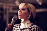 blonde Karen O