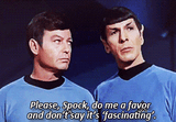 star-trek-leonard-mccoy-and-spock-uq4kdqqw8e4txz9r