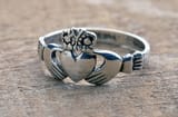 Claddagh-ring-silver-Ireland