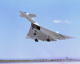 1280px-North_American_XB-70_above_runway_ECN-792