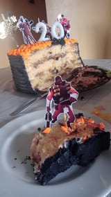 in 2022 my family made a TF2 birthday for me )