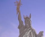 statue