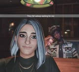 Nora Selfie