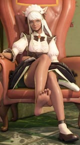 moonie feet maid