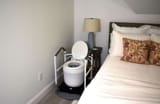 Laveo-bedroom-scene-with-lift