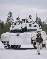 stridsvagn-122-w-saab-barracuda-winter-camo-v0-axco325cn5rc1