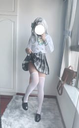 1743851572992403