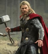 Chris_Hemsworth_as_Thor