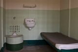 standard-alcatraz-cell