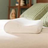 pillows curves