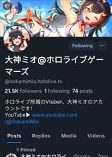 883736