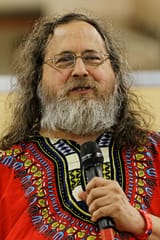 1200px-Richard_Stallman_-_Fête_de_l&#039;Humanité_2014_-_010[1]