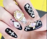 nails