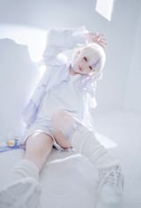 GZ0KOUUbYAA-14g
