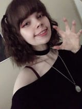 1727888183629347