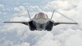 lockheed-martin-f-35-lightning-2-2560x1440