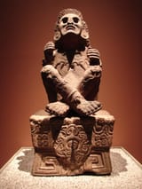 Statue_of_Xochipilli_(From_the_National_Museum_of_Anthropology,_Mexico_City)
