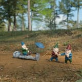 gnomes abducting alien