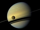 titan_carousel2
