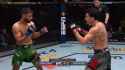 Max Holloway shoves Yair Rodriguez tactical push_thumb.jpg